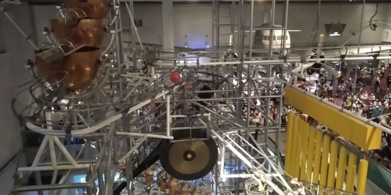 An image of Engergy machine is the largest marble run sculpture located in Hongkong