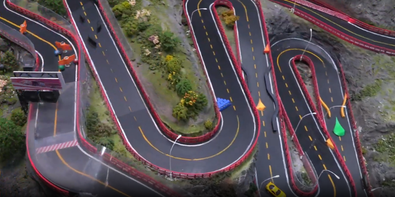 An image of Accelerator tunnel and spinning gate at Mountain Classic track